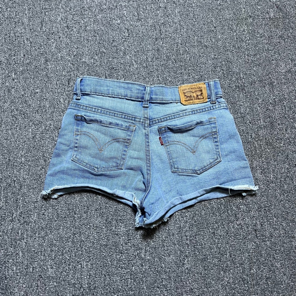 Levi Strauss Denim Shorts Size 12 Reg Light Wash Distressed Raw Hem Jean Shorts